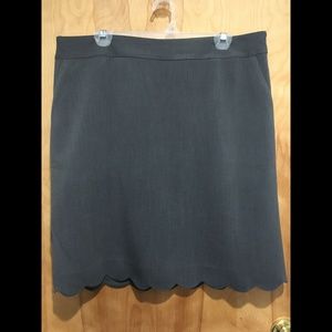 LOFT SCALLOPED POCKET SHIFT SKIRT (TALL)